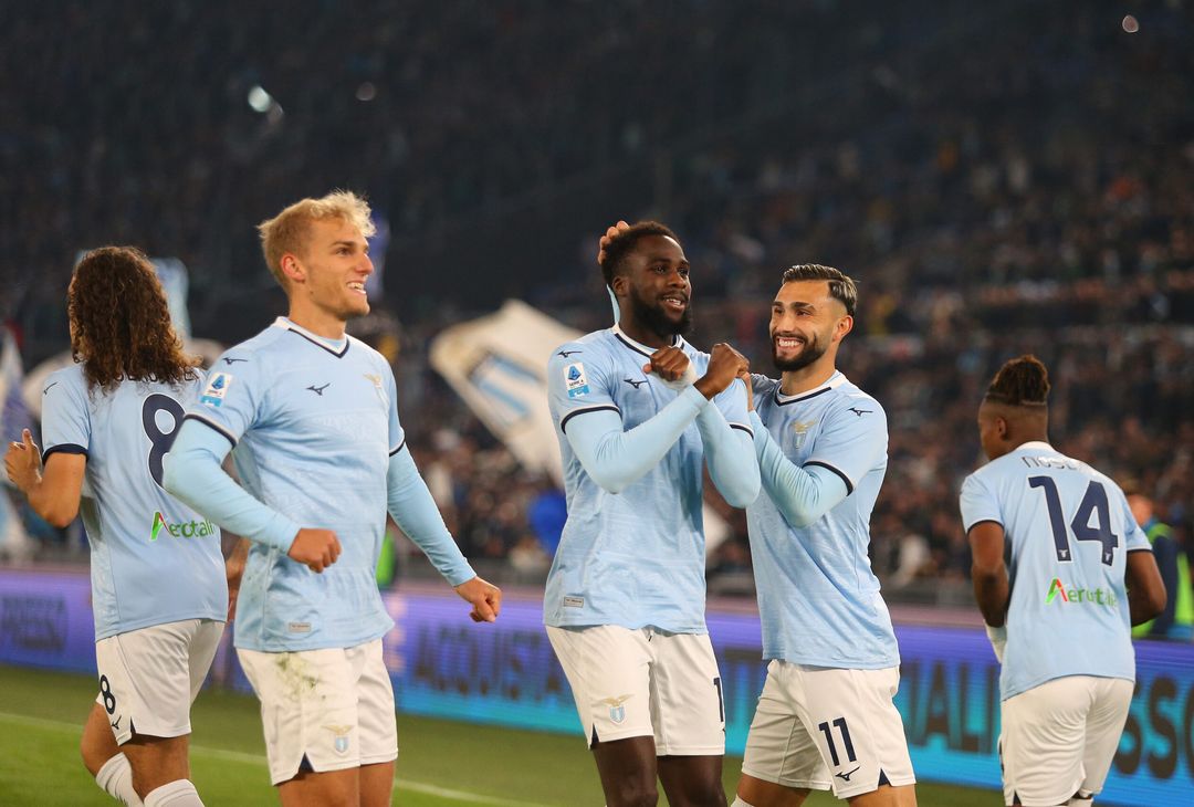 Isaksen, Dia e Castellanos