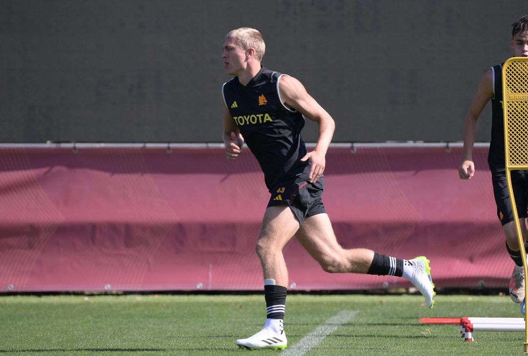 Roma, primo allenamento in vista del Cagliari – FOTO GALLERY - immagine 15