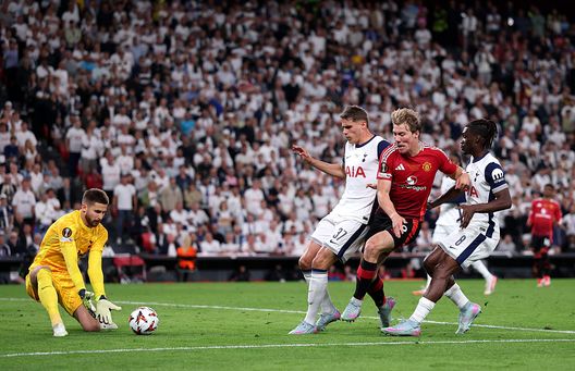 Venezia, omaggio a Vicario dopo l’Europa League vinta col Tottenham- immagine 3