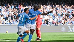 Serie A, Napoli-Fiorentina 2-1: Conte risponde all’Inter. Palladino a +2 sulla Roma