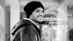 VIDEO / Mauro Icardi passeggia per il centro di Milano: il giocatore cerca un nuovo club?