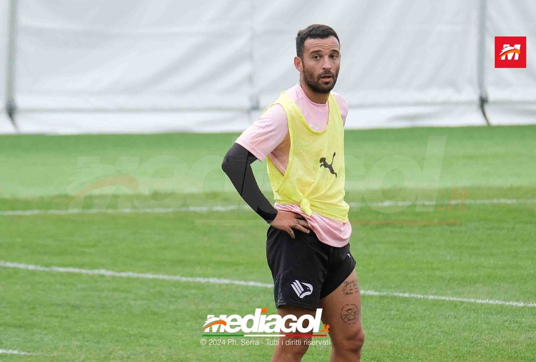 FOTO Ritiro Palermo, seduta mattutina al centro Aquagranda (GALLERY) - immagine 42