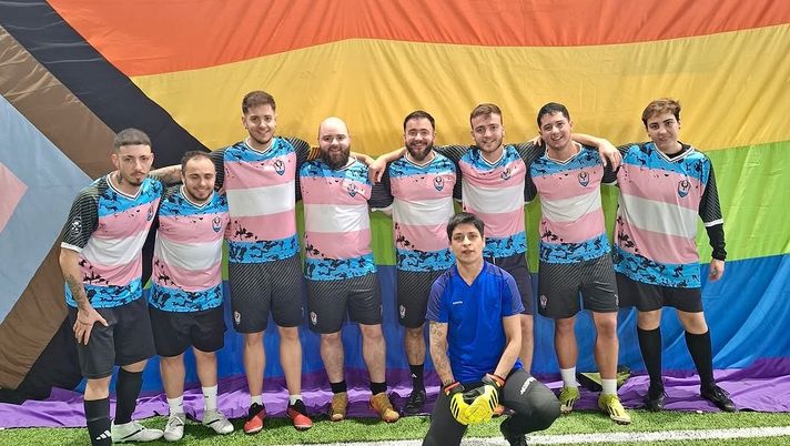 La squadra spagnola transgender Fenix FC cerca il nuovo allenatore sul web - immagine 1