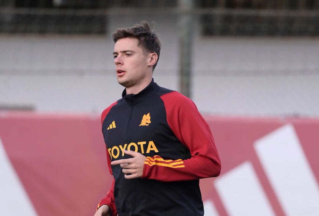 Roma, seduta con vista sul Lecce: in gruppo Dybala e Renato Sanches – FOTO GALLERY - immagine 49