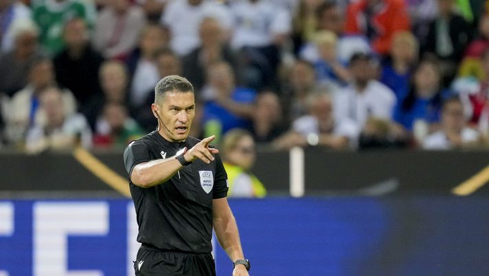 CRAIOVA IL VAR SCONFESSA L'ARBITRO