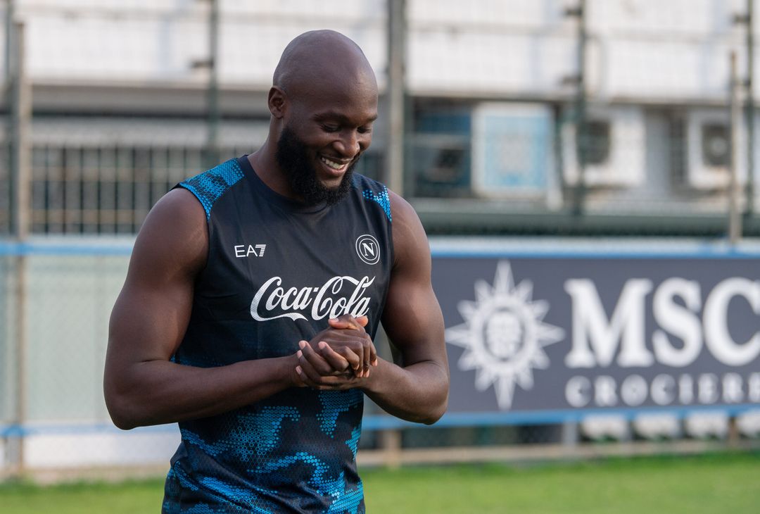 GALLERY Il primo allenamento di Lukaku con il Napoli: quanti sorrisi per Big Rom- immagine 1