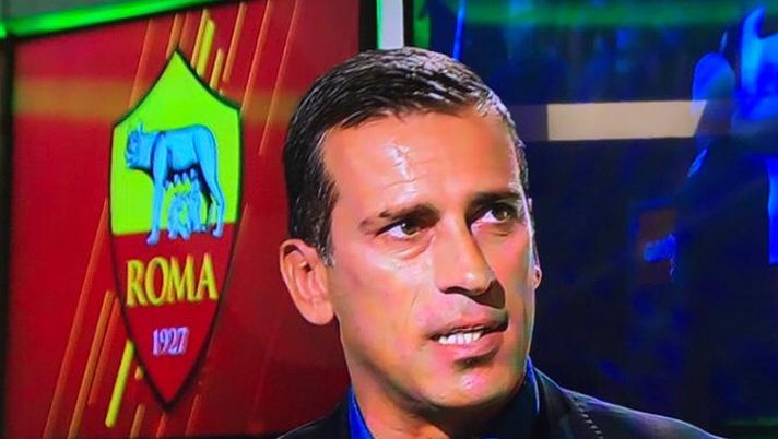 Le Loro storie, Alessio Scarchilli: “Prima coi piedi, ora con la voce racconto calcio. Ma diventerò allenatore” - immagine 1