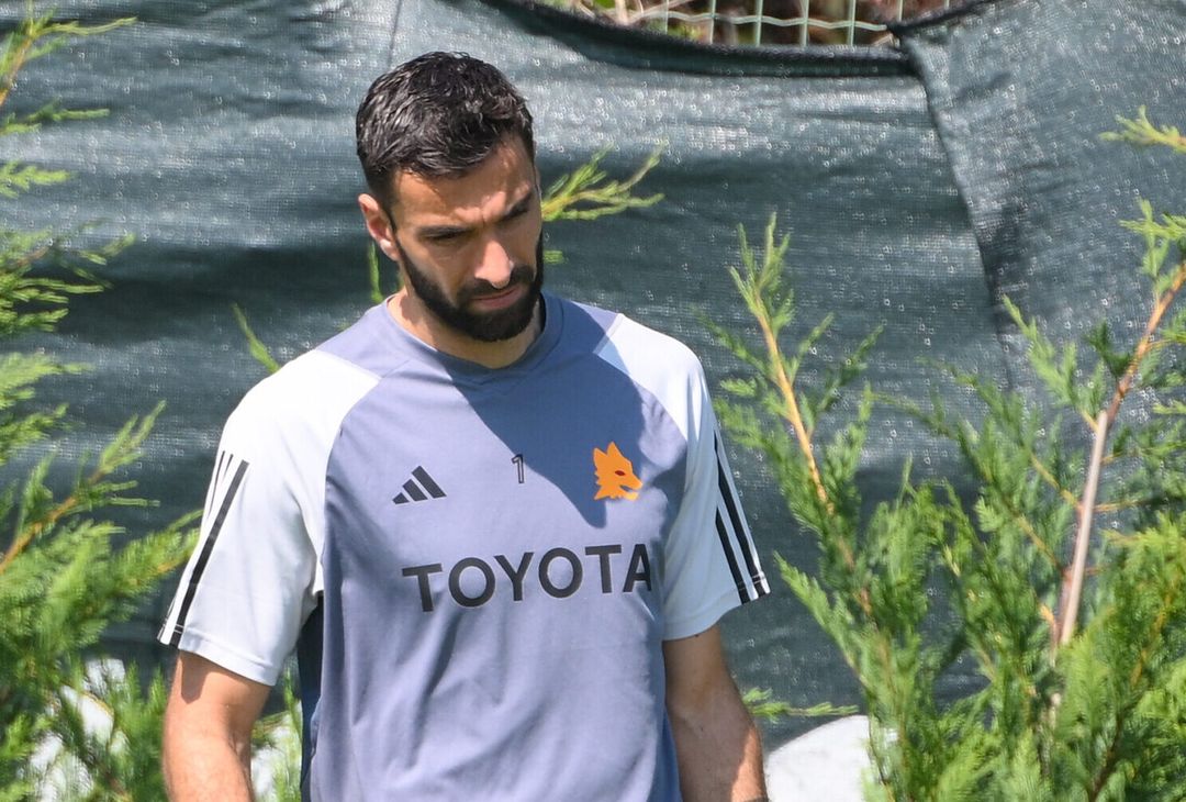 Roma, allenamento tra palestra e campo a Monzello: Dybala c’è – FOTO GALLERY - immagine 45