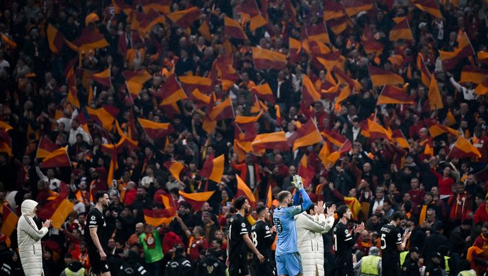 ISTANBUL, TURCHIA - 17 FEBBRAIO: Giocatori della Juventus durante la partita di andata dei play-off a eliminazione diretta della UEFA Champions League 2025/26 tra Galatasaray A.S. e Juventus all'Ali Sami Yen Spor Kompleksi il 17 febbraio 2026 a Istanbul, Turchia. (Foto di Daniele Badolato - Juventus FC/Juventus FC tramite Getty Images) Nella notte dei fantasmi, Spalletti vede i mostri: il Galatasaray umilia la Juventus in uno storico 5-2 - immagine 1