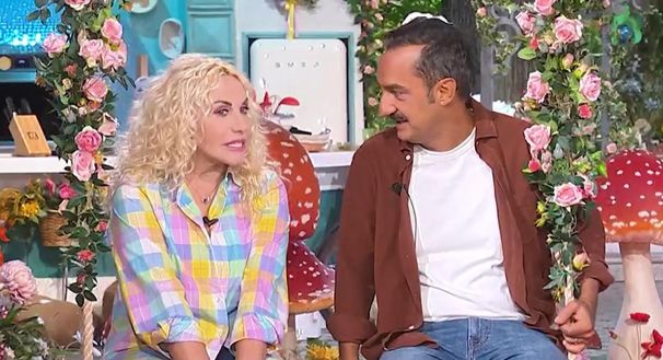 Screen Raiplay Savino annuncia: “Condurrò io Tali e quali”. E su Rocio: “Spero che condurre con me…”- immagine 2
