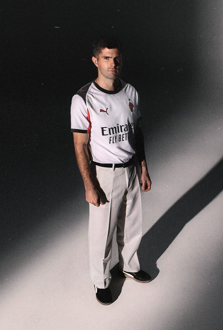 Presentata la nuova seconda maglia ('Away Kit') del Milan per la stagione 2025-2026 | AC Milan News