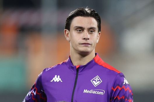 FLORENCE, ITALY - DECEMBER 12: Tommaso Martinelli goalkeeper of ACF Fiorentina looks on during the UEFA Europa League 2024/25 League Phase MD6 match between ACF Fiorentina and LASK at Stadio Artemio Franchi on December 12, 2024 in Florence, Italy. (Photo by Gabriele Maltinti/Getty Images) Martinelli