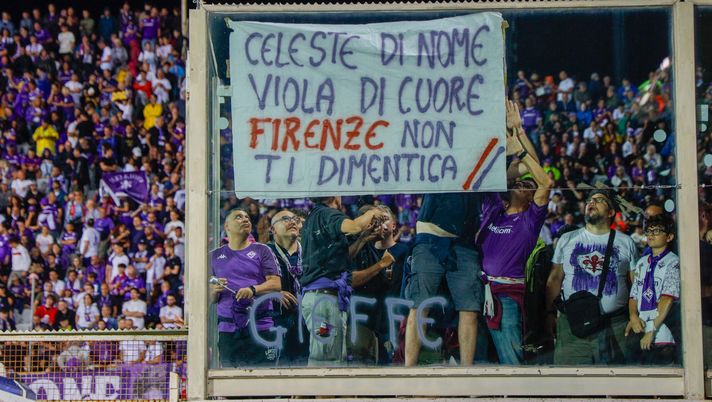FOTO – La Curva Fiesole ricorda Pin: “Celeste di nome, Viola di cuore” - immagine 1