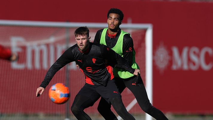 cagliari-milan-allegri-cassano-fullkrug-allegri-serie-a-storia-mercato