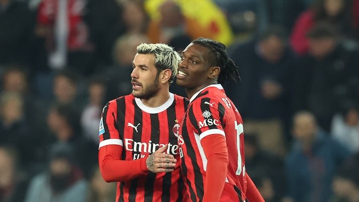 UDINE, ITALY - APRIL 11: Theo Hernandez and Rafael Leao of AC Milan celebrate during the Serie match between Udinese and Milan at Stadio Friuli on April 11, 2025 in Udine, Italy. (Photo by Claudio Villa/AC Milan via Getty Images) Leao-Bayern, non ci sono ancora passi concreti! Accordi verbali per Theo in Arabia - immagine 1