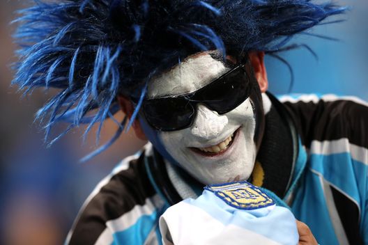 PORTO ALEGRE, BRASILE - 02 OTTOBRE: Un fan del Gremio prima della semifinale di andata tra Gremio e Flamengo di Copa CONMEBOL Libertadores 2019 all'Arena do Gremio il 02 ottobre 2019 a Porto Alegre, Brasile. (Foto di Buda Mendes/Getty Images) Gremio Cruzeiro