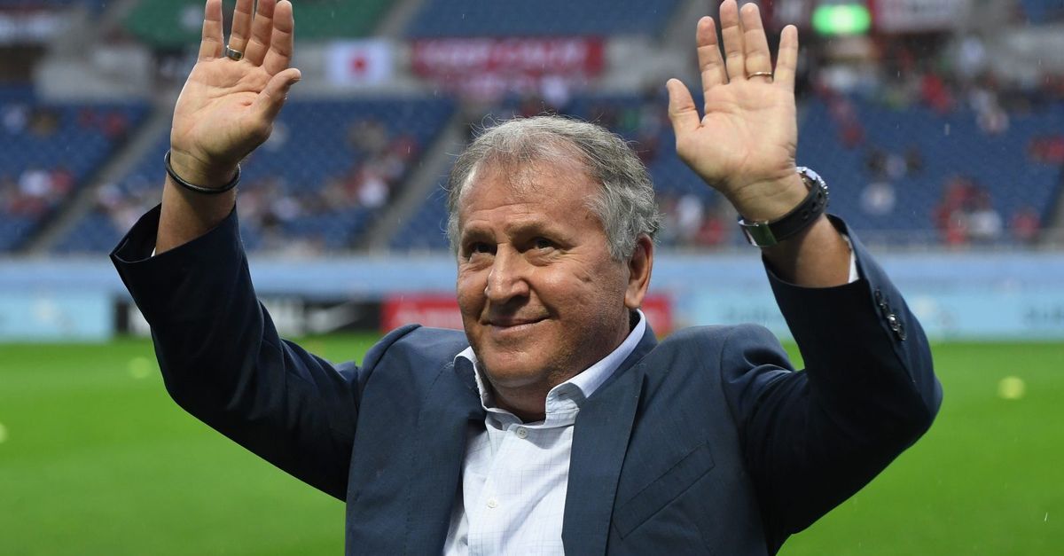 Zico al veleno: “Italia e Brasile ai Mondiali di diritto, i calciatori di oggi…” Zico al veleno: “Italia e Brasile ai Mondiali di diritto, i calciatori di oggi…”