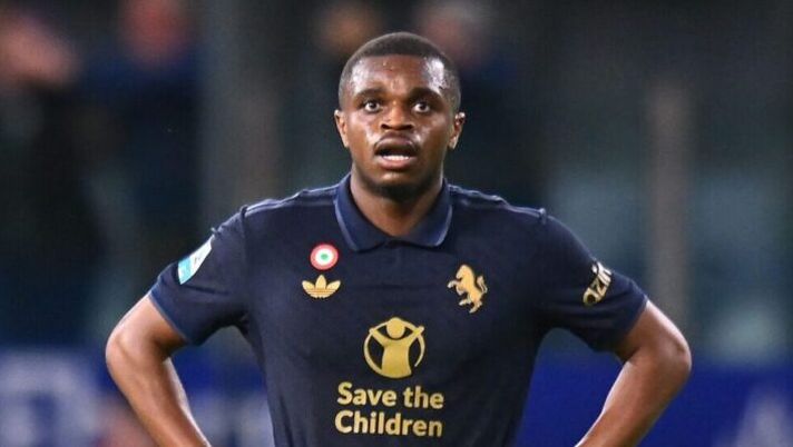 PARMA, ITALY - APRIL 23: Pierre Kalulu of Juventus shows his dejection during the Serie A match between Parma and Juventus at Stadio Ennio Tardini on April 23, 2025 in Parma, Italy. (Photo by Alessandro Sabattini/Getty Images) Kalulu: “È mancato cinismo, dovevamo fare di più. Gol di testa? Il problema è …” - immagine 1