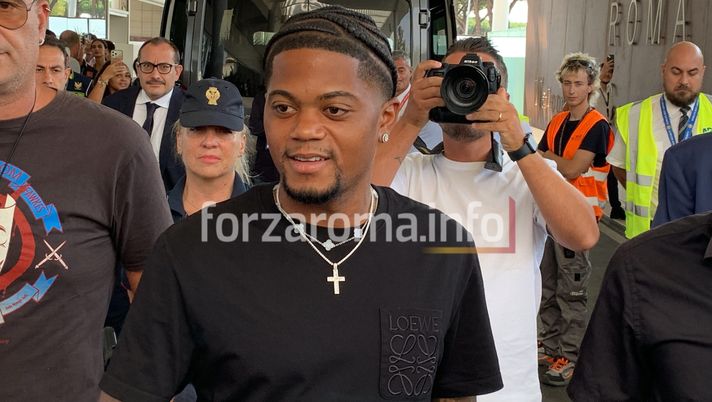 Bailey è a Roma, attesa per Sancho ma è caccia al piano B. Dybala allontana il Boca- immagine 1