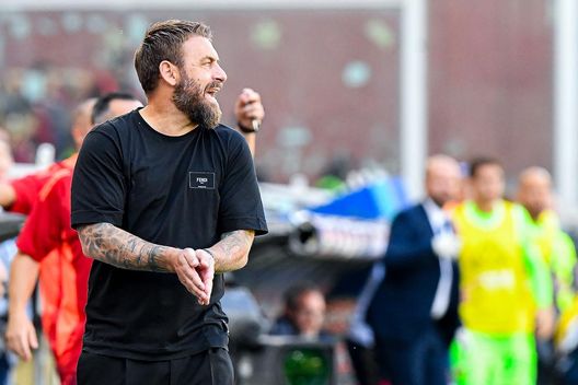 Francesca Fagnani su esonero De Rossi: “Ingiusto, per noi tifosi della Roma non è semplicemente…” Francesca Fagnani su esonero De Rossi: “Ingiusto, per noi tifosi della Roma non è semplicemente…” - immagine 1