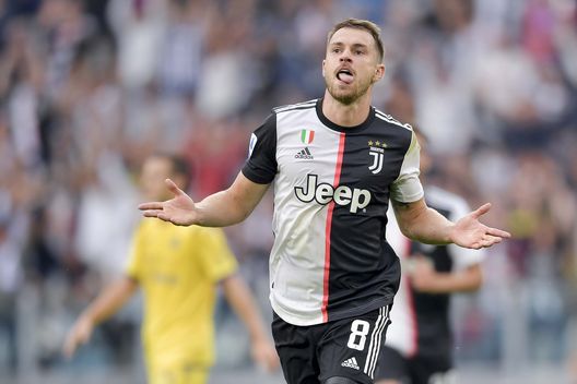 Aaron Ramsey in campo con la maglia della Juventus (stagione 2019/20)