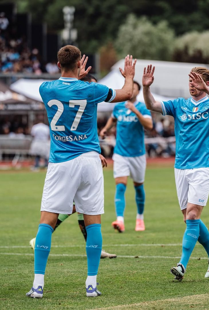 Napoli avanti 2-0 col Catanzaro