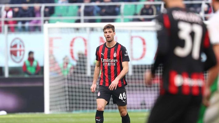Matteo Gabbia (difensore AC Milan), qui durante Milan-Sassuolo 2-2 (Serie A 2025-2026) | News (Getty Images) Bianchin (Gazzetta): 'Gabbia viaggerà con il Milan a Riyadh. Ecco quando giocherà'