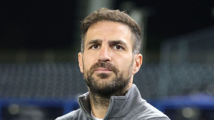 EMPOLI, ITALY - NOVEMBER 4: Cesc Fabregas of manager of Como Calcio looks on during the Serie A match between Empoli and Como at Stadio Carlo Castellani on November 4, 2024 in Empoli, Italy. (Photo by Gabriele Maltinti/Getty Images) Fabregas: “Mazzitelli salta anche la prossima, perché ho cambiato il portiere! Sulla crisi…” - immagine 1