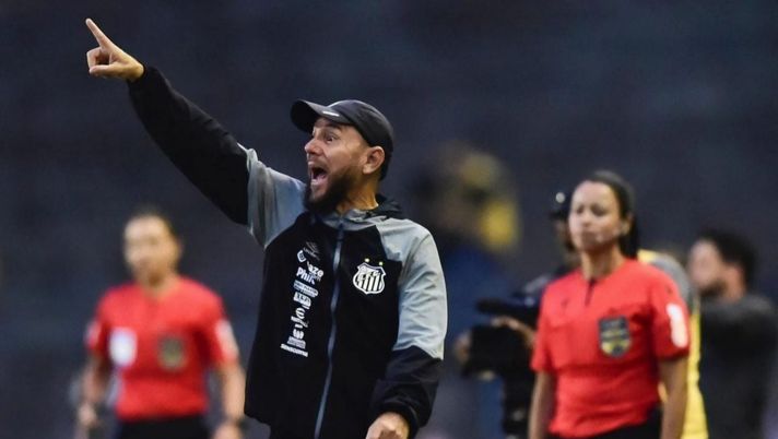 Santos donne, si dimette il tecnico: accusato di “molestie morali e sessuali” - immagine 1