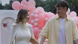 VIDEO / Baby Shower per Pinamonti e la compagna Dasha
