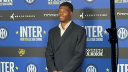 VIDEO FCIN1908 / Inter, ecco Dumfries alla proiezione del film Scudetto