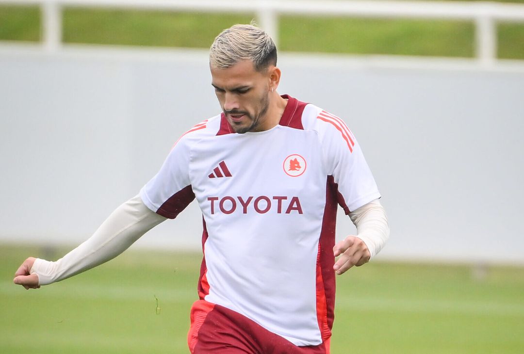 Ritiro Roma, Dovbyk scalda i motori: le indicazioni di De Rossi – FOTO GALLERY - immagine 84