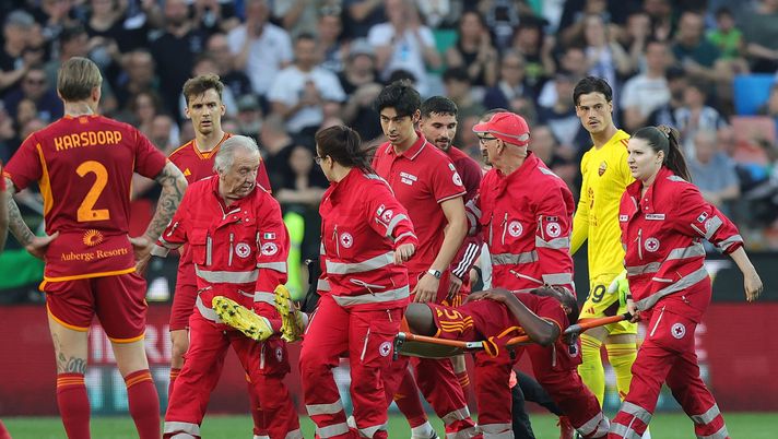 Il cardiologo Colizzi: “Ndicka fuori almeno un mese. Non avrà conseguenze al cuore” - immagine 1