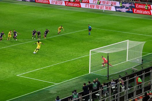 Rigore Milan, Zazzaroni: “Marinelli non avrebbe mai deciso da solo. Non è coniglio ma l’arbitro…”- immagine 3