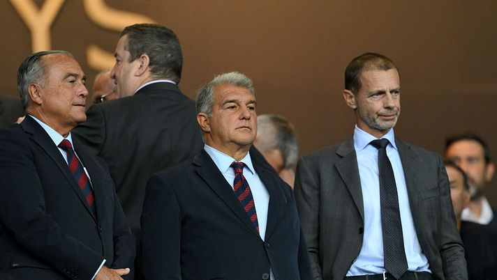 BARCELONA, SPAIN - OCTOBER 01: (L-R) Rafael Yuste, Vice-President of FC Barcelona, Joan Laporta, President of FC Barcelona, and Aleksander Ceferin, President of UEFA, are seen in attendance prior to the UEFA Champions League 2025/26 League Phase MD2 match between FC Barcelona and Paris Saint-Germain at Estadi Olimpic Lluis Companys on October 01, 2025 in Barcelona, Spain. (Photo by David Ramos/Getty Images) Laporta Atletico Madrid Barcellona