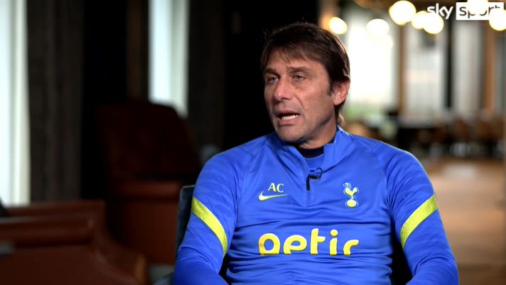 Conte e il sesso pre partita: “Il consiglio è di fare il minimo sforzo possibile” Conte