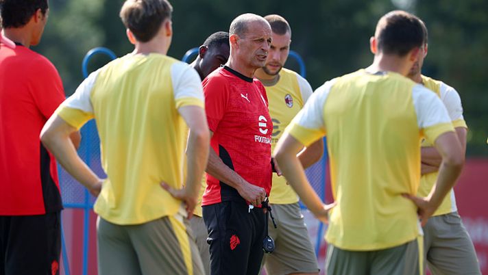 CAIRATE, ITALY - SEPTEMBER 18: Massimiliano Allegri Head coach of AC Milan looks on during an AC Milan Training Session at Milanello on September 18, 2025 in Cairate, Italy. (Photo by Giuseppe Cottini/AC Milan via Getty Images) Milan