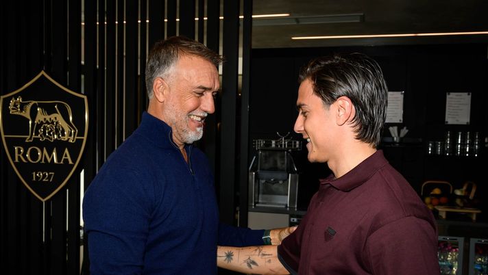 Dybala-Batistuta, l’incontro e la battuta della Joya: “Qualche assist glielo facevo” - immagine 1