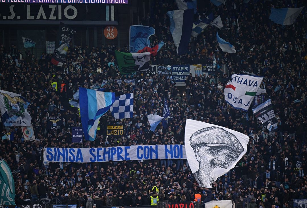 I tifosi della Lazio ricordano Mihajlovic