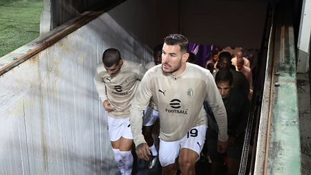 FLORENCE, ITALY - OCTOBER 06: Theo Hernandez of AC Milan arrives before the Serie A match between Fiorentina and Milan at Stadio Artemio Franchi on October 06, 2024 in Florence, Italy. (Photo by Claudio Villa/AC Milan via Getty Images)