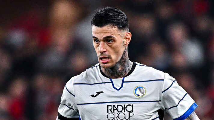 GENOA, ITALY - FEBRUARY 11: Gianluca Scamacca of Atalanta is seen in action during the Serie A TIM match between Genoa CFC and Atalanta BC - Serie A TIM at Stadio Luigi Ferraris on February 11, 2024 in Genoa, Italy. (Photo by Simone Arveda/Getty Images) FLASH – Atalanta, l’esito degli esami e i tempi per Kolasinac, Carnesecchi e Scamacca - immagine 1