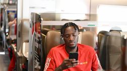 Minacce di morte e insulti razzisti ad Abraham: lui chiude i commenti social