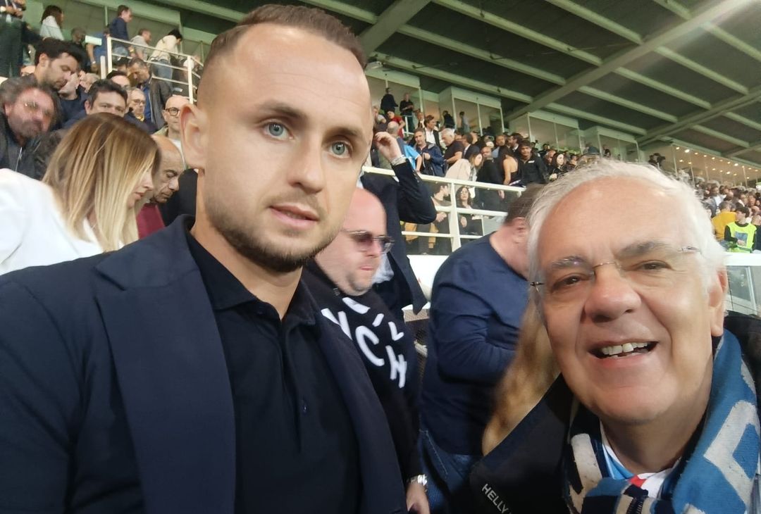 GALLERY Da Buongiorno a Lobotka, tribuna d’onore al Tardini per Parma-Napoli - immagine 3