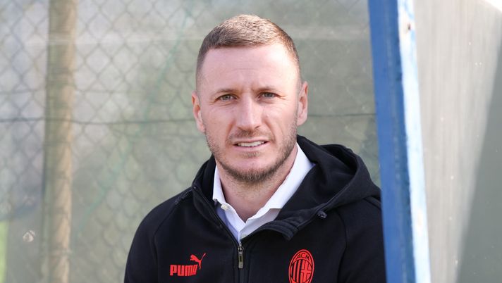 Ignazio Abate, allenatore del Milan primavera (getty images) Ignazio Abate, allenatore del Milan primavera (getty images)