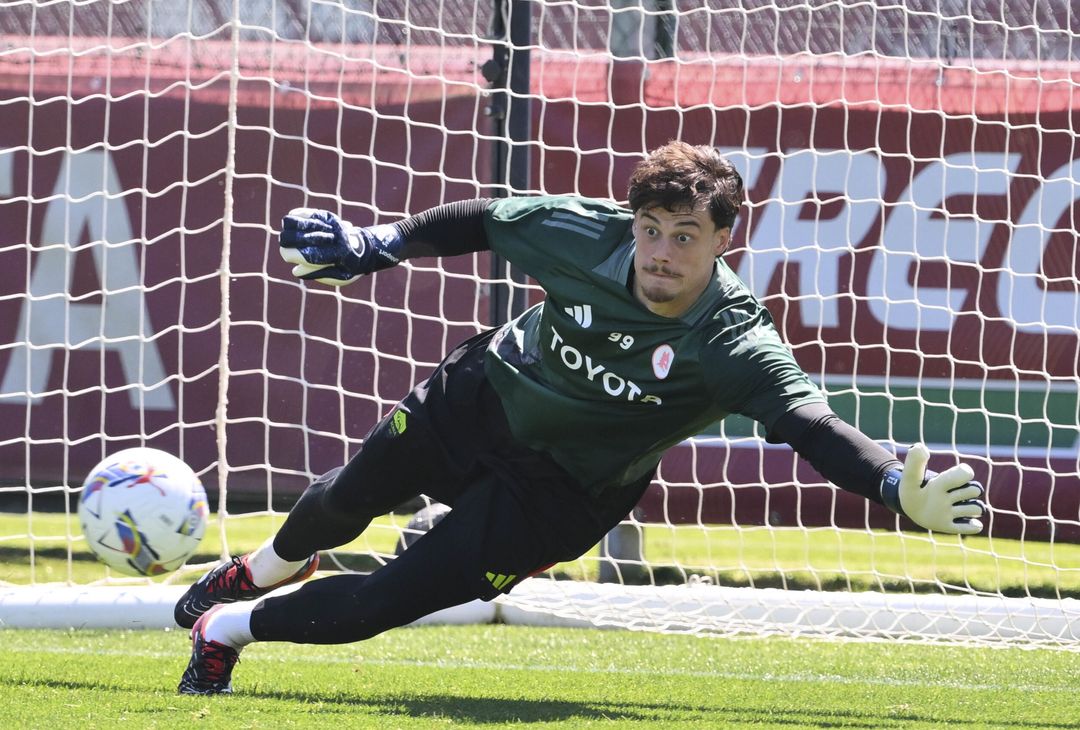 Trigoria, l’allenamento in vista della Fiorentina – FOTO GALLERY - immagine 9