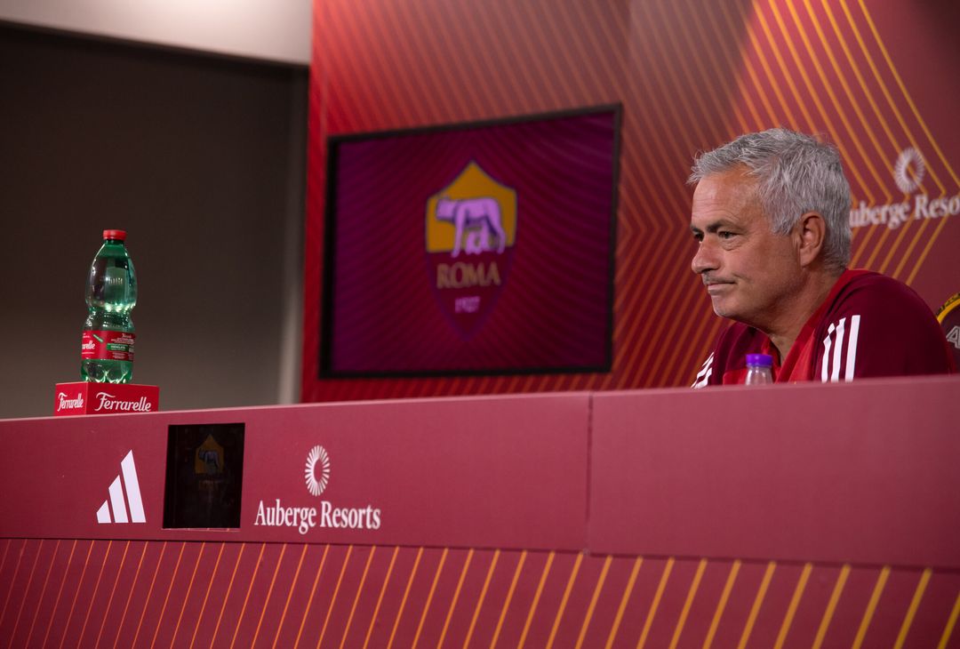 La conferenza stampa di Mourinho alla vigilia della Salernitana – FOTO GALLERY - immagine 15