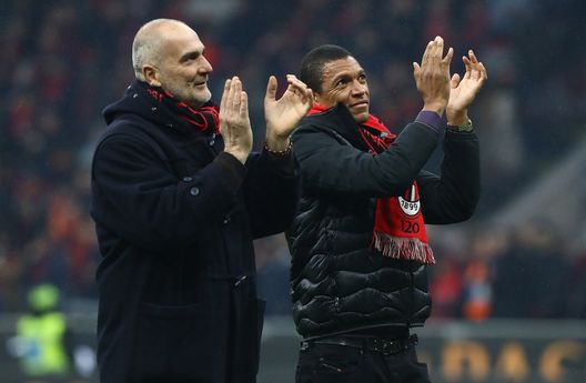 MILAN, ITALY - DECEMBER 15: Sebastiano Rossi and Nelson Dida salute the crowd during the Serie A match between AC Milan and US Sassuolo at Stadio Giuseppe Meazza on December 15, 2019 in Milan, Italy. (Photo by Marco Luzzani/Getty Images) Dida Milan