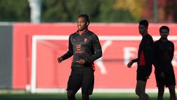 Leao e i crampi di chi ha dato tutto: uno dei fatti nuovi del Milan allegriano