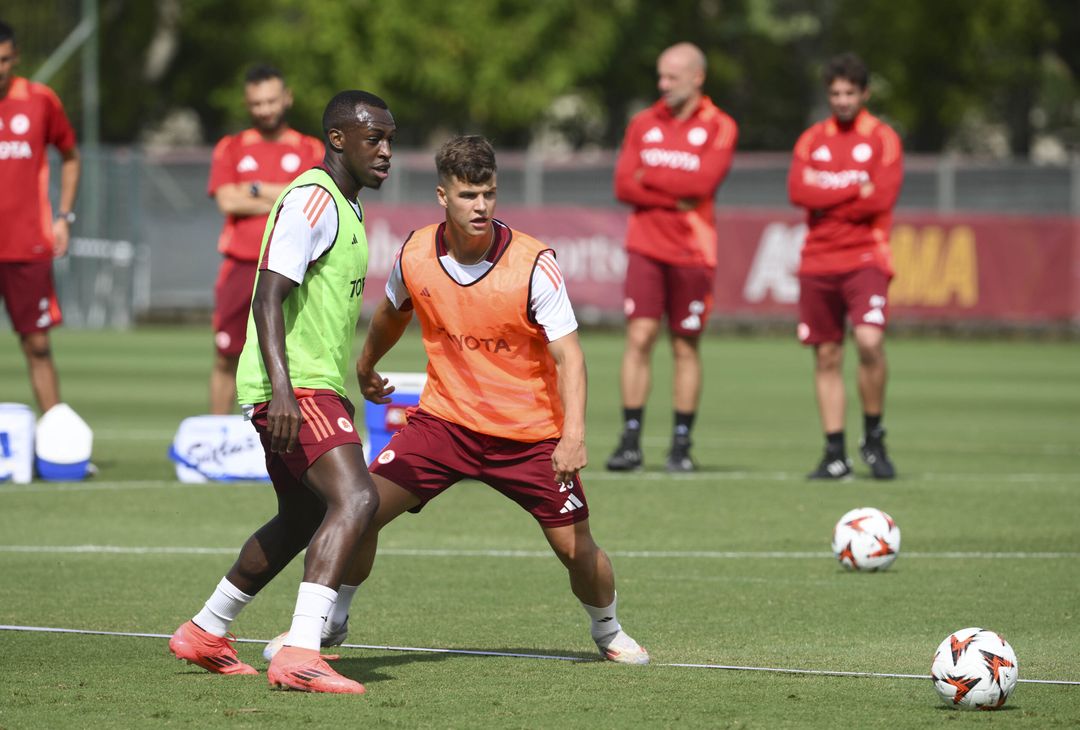 Roma, l’allenamento di oggi in vista dell’Athletic Bilbao – FOTO GALLERY - immagine 4