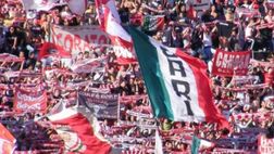 Tifosi Bari, più di 800 al Bentegodi